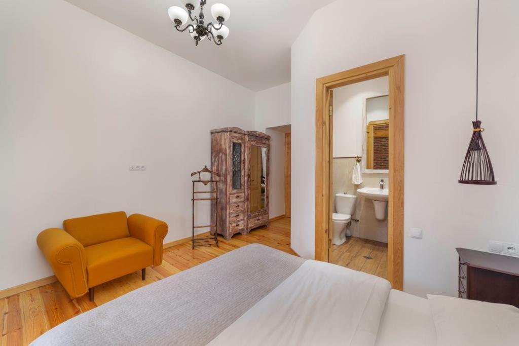 Duplex Opera 3 *